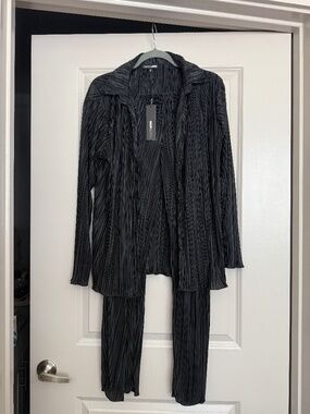 NEW Fashion nova two-piece cord set